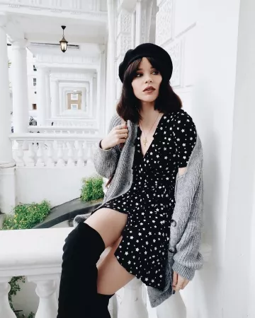 Cardigan surdimensionné de Gabie sur l'Instagram account @gabriellebassett