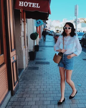 Gafas de sol retro de Gabie en la cuenta de Instagram @gabriellebassett