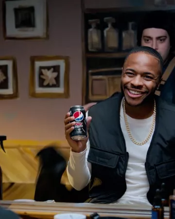 La chaîne en or de Raheem Sterling sur le compte Instagram de @sterling7