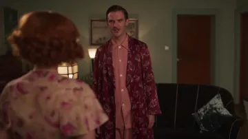 Silk flower robe worn by Charles Condomine (Dan Stevens) as seen in Blithe Spirit