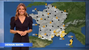 La robe droite effet portefeuille de Cali Morales dans M6météo le 26.02.2020