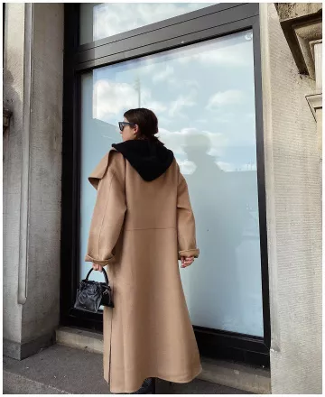 Gafas de sol de Carola Pojer en la cuenta de Instagram @carolapojer