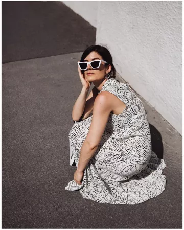 Gafas de sol de Carola Pojer en la cuenta de Instagram @carolapojer