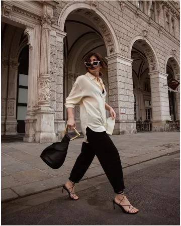 Filippa k Hutton Pantalón de Carola Pojer en la cuenta de Instagram @carolapojer