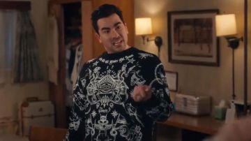 Givenchy Tattoo Sweatshirt worn by David Rose (Daniel Levy) in Schitt's Creek (S06E09)