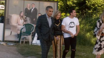 Saint Laurent Blood Luster Tee worn by David Rose (Daniel Levy) in Schitt's Creek (S03E12)