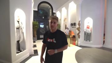 Supreme Cat In The Hat Tee worn by Jake Paul in divorce?
