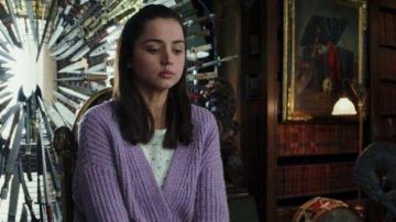Floral Print Shirt of Marta Cabrera (Ana de Armas) in Knives Out