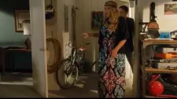 Robe portée par Laurie Keller (Busy Philipps) dans la série Cougar Town ( 5x03 )
