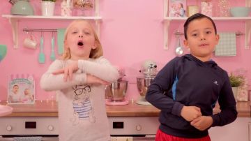 Sweat domyos in the video ♡• LOUANE TAKES CONTROL OF MY KITCHEN ! •♡