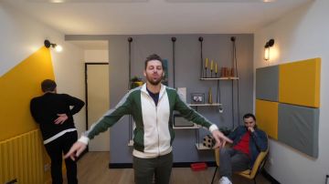 Jacket worn by peter peter Croce in the video The worst vengeance of Karma #2