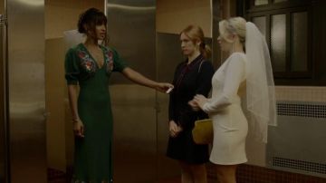 Costuras Vestido texturizado usado por Julia Bechley (Brittany Snow) en Almost Family Temporada 1 Episodio 13