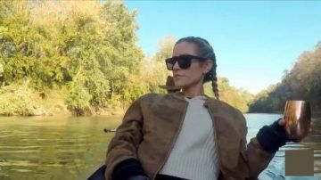 Pendientes de diamantes de oro usados por Kristin Cavallari en Very Cavallari Temporada 3 Episodio 8
