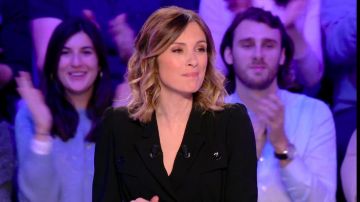 The formal dress rock black tailor of Isabelle Ithurburu in Canal Rugby Club the 01.03.2020