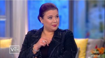 Kobi Halperin Vero­nia Em­bell­ished Suede Mo­to Jack­et worn by Ana Navarro on The View February 28, 2020