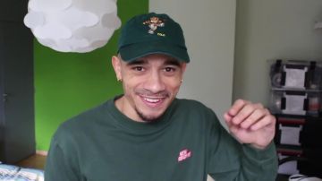 La casquette verte Polo Ralph Lauren de Mister V dans son clip FAIRE UN 2EME ALBUM