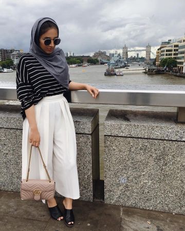 Suéter de mezcla de algodón de Annam Ahmad en la cuenta de Instagram @annam.ahmad