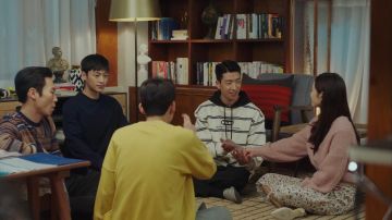 Geo­met­ric Print Dress worn by Yoon Se Ri (Son Ye-jin) in Crash Landing on You Season 1 Episode 13