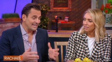 Zara Tweed Blazer usado por Giuliana Rancic en The Rachael Ray Show 27 de febrero de 2020