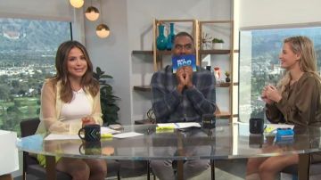 Simon miller Rost Ceinturée Shorts portés par Erin Lim sur E! News Le 2 Mars 2020