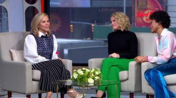 Tory burch Cot­ton-blend Shirt worn by Tory Burch on Good Morning America March 2, 2020