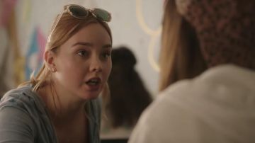Sunglasses worn by Clara (Liana Liberato) as seen in Banana Split