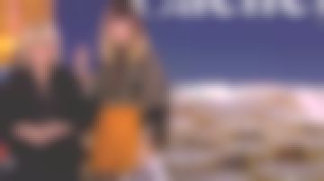 Los pantalones cortos de cintura alta con cinturón de azafrán de Daphne Bürki en Je t'aime, etc. el 03.03.2020
