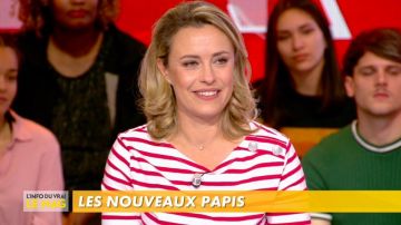 La marinière col rond en coton mélangé, 2 boutons décoratifs sur l'épaule de Isabelle Moreau dans L'Info du vrai le 03.03.2020
