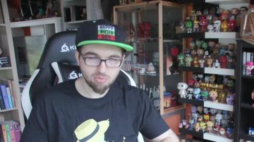 ¡La gorra del Feliz Día de Rusev de LinksTheSun en The Spanking of the Papis! Revisión de Super ShowDown 2020