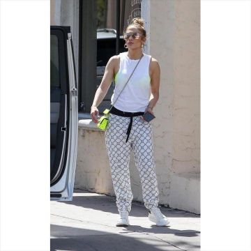 Gafas de sol Quay Australia Aviator usadas por Jennifer Lopez Miami marzo 2, 2020