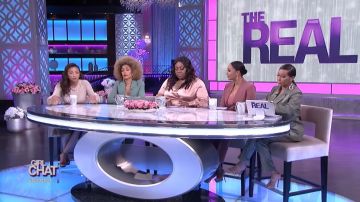 Topshop Kiki Double Breasted Blazer usado por Amanda Seales en The Real marzo 3, 2020