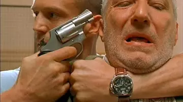 La montre Panerai Luminor automatic chrono pam 74 portée par Frank Martin (Jason Statham) dans Le Transporteur