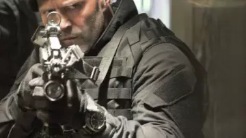 La montre Panerai Luminor Submersible (PAM 389) porté par Lee Christmas (Jason Statham) dans Expendables 3