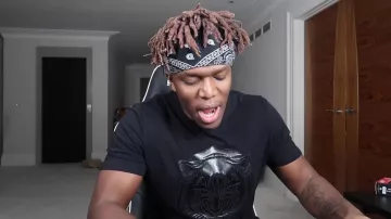 Black bandana scarf of KSI in SALTY COMPILATION