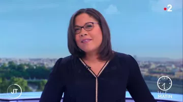 The short dress V-neck Black Karine Baste-Regis in Télématin the 04.03.2020