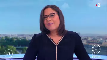 The short dress V-neck Black Karine Baste-Regis in Télématin the 04.03.2020