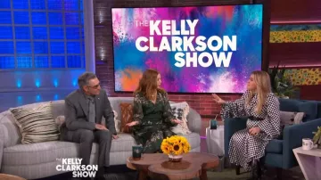 Ted baker De­ly­la Mead­ow Sweep Flo­ral Chif­fon Mi­di Dress worn by Alyson Hannigan on The Kelly Clarkson Show March 4, 2020