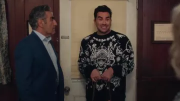 Black Cotton Sweatshirt worn by David Rose (Daniel Levy) in Schitt's Creek Season 6 Episode 9