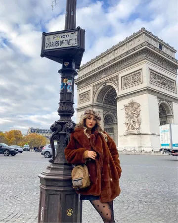 Boina con estampado de leopardo de Sophie en la cuenta de Instagram @sophiemilner_fs