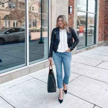 Escarpins en cuir velours Noir de Lauren Dix sur l'Instagram account @laurenmdix