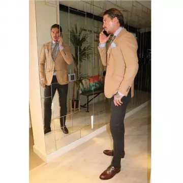 Les derbies marron de Sergio Ramos sur le compte Instagram de @sergioramos