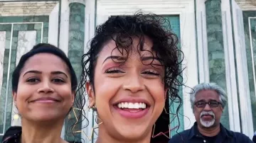 Star Earrings worn by Liza Koshy in the YouTube video FALLING IN LOVE