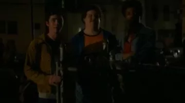 Jean jacket brown worn by Jonah Heidelbaum (Logan Lerman) in the series Hunters (s01e01)