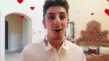 Gucci Cotton Duke Shirt With Snake worn by FaZe Rug in I Asked Her To Be My Girlfriend On Camera **IT'S OFFICIAL**