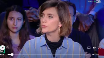 The large shirt striped Camille Girerd in C policy the 08.03.2020
