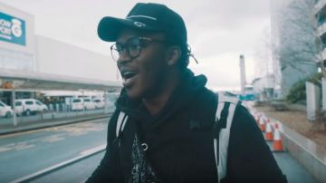 Noir Molleton à Capuche Sweat-shirt porté par KSI dans la vidéo YouTube Que Jake Et Logan Paul ne Pourrait Jamais le Faire...