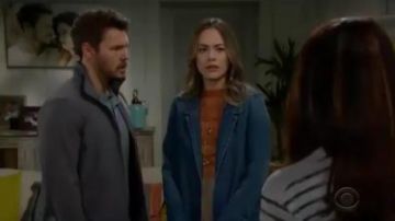 Anthropologie Peg­gy Den­im Duster Jack­et worn by Hope Logan (Annika Noelle) as seen on The Bold and the Beautiful March 6, 2020