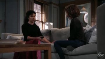 Crew­neck sweater worn by Portia Robinson (Brook Kerr) as seen on General Hospital March 6, 2020