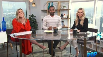 Rag & bone Harlow Rayé à encolure ras du cou Chandail porté par Justin Sylvester sur E! News 6 Mars 2020