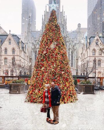 Saint laurent Red Leather Bag de Katie Manwaring Gomes en la cuenta de Instagram @katiesbliss